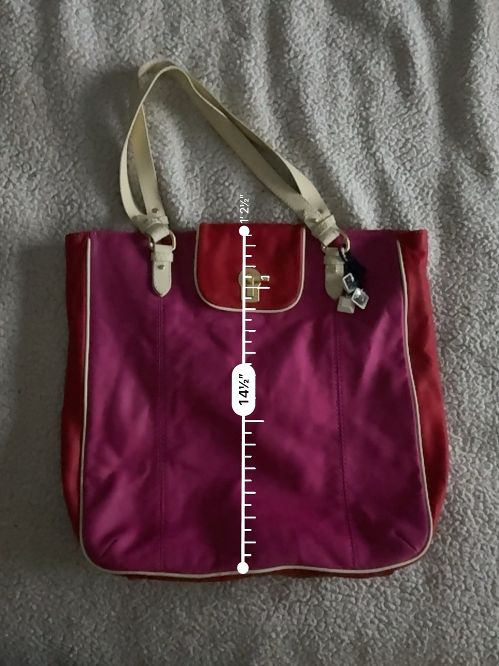 Women's Vintage Juicy Couture Pink Leather Tote with Cream Handles and Accents - Picture 9 of 11